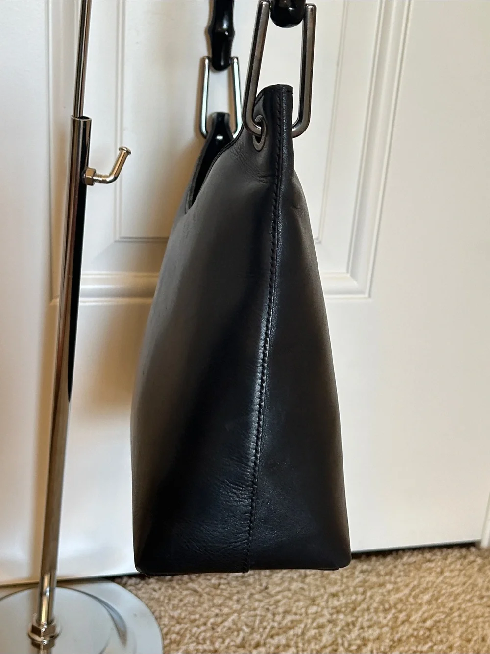 Gucci Bamboo Black Leather Shoulder Bag - Picture 3 of 12